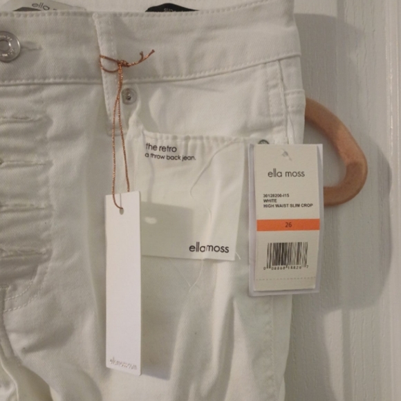 Jeans - Picture 2 of 3